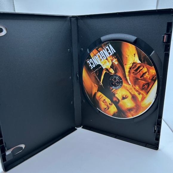 "Vengeance" DVD - Picture 3 of 4